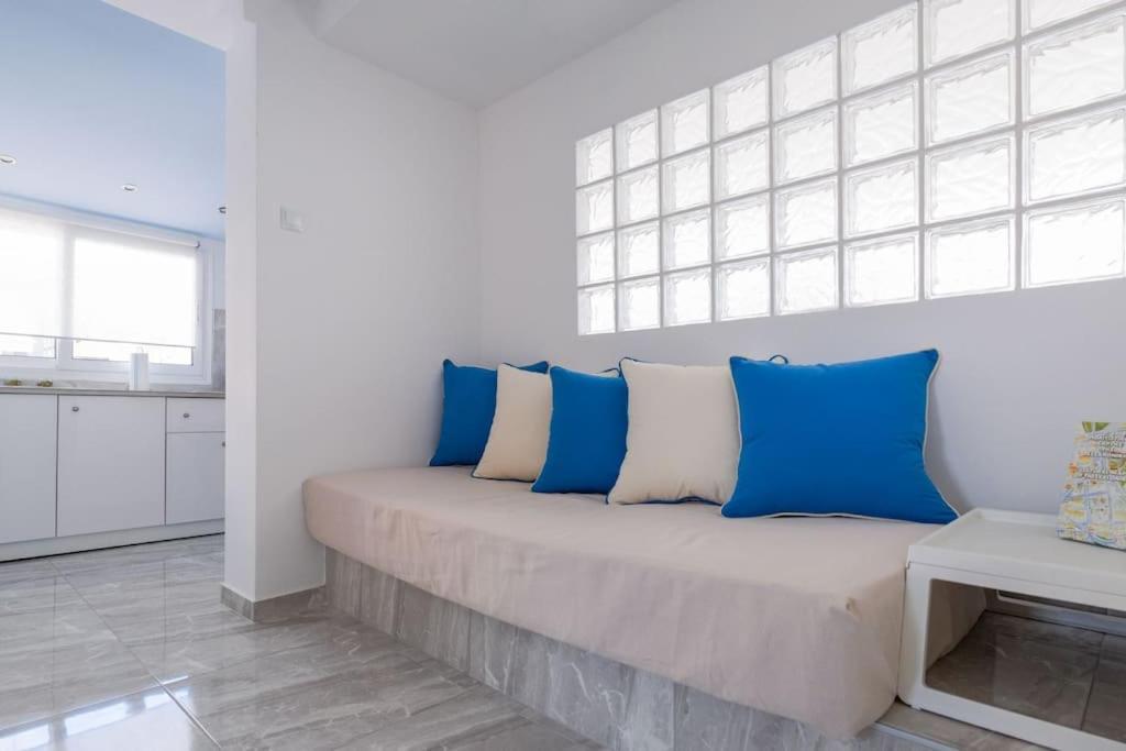 Flowery Penthouse In City Centre Of Tesalonika Bagian luar foto